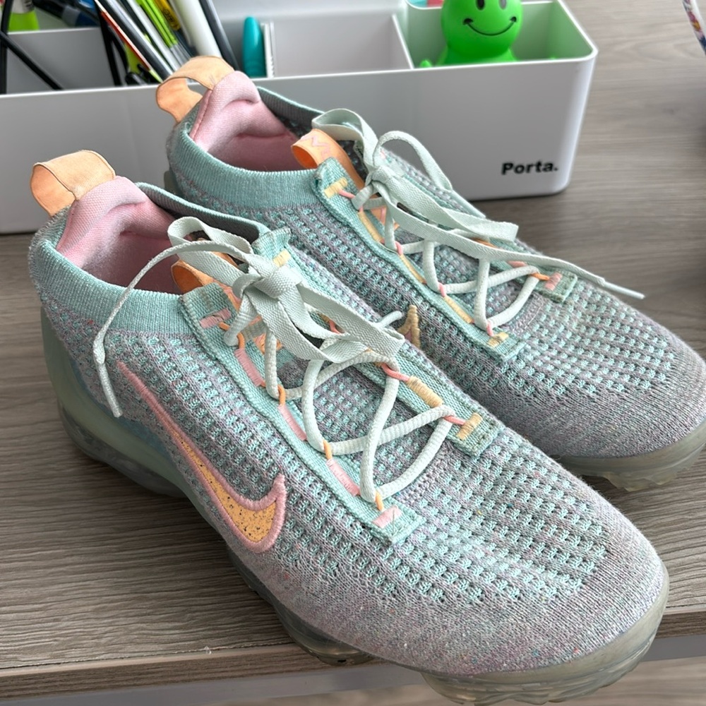 nike vapor max !